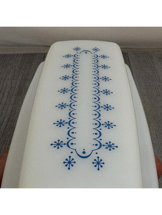 VTG Pyrex 60s Snowflake Garland Butter Dish & Lid - Picture 9 of 9